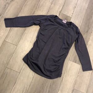 Ladies size M medium maternity Long Sleeve Shirt in good used condition